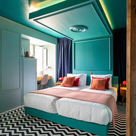 Hotel &tales - 4*